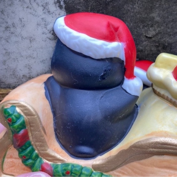 VINTAGE 1989 House of Lloyd Merry Penguins Musical Christmas Music Box - Picture 3 of 10